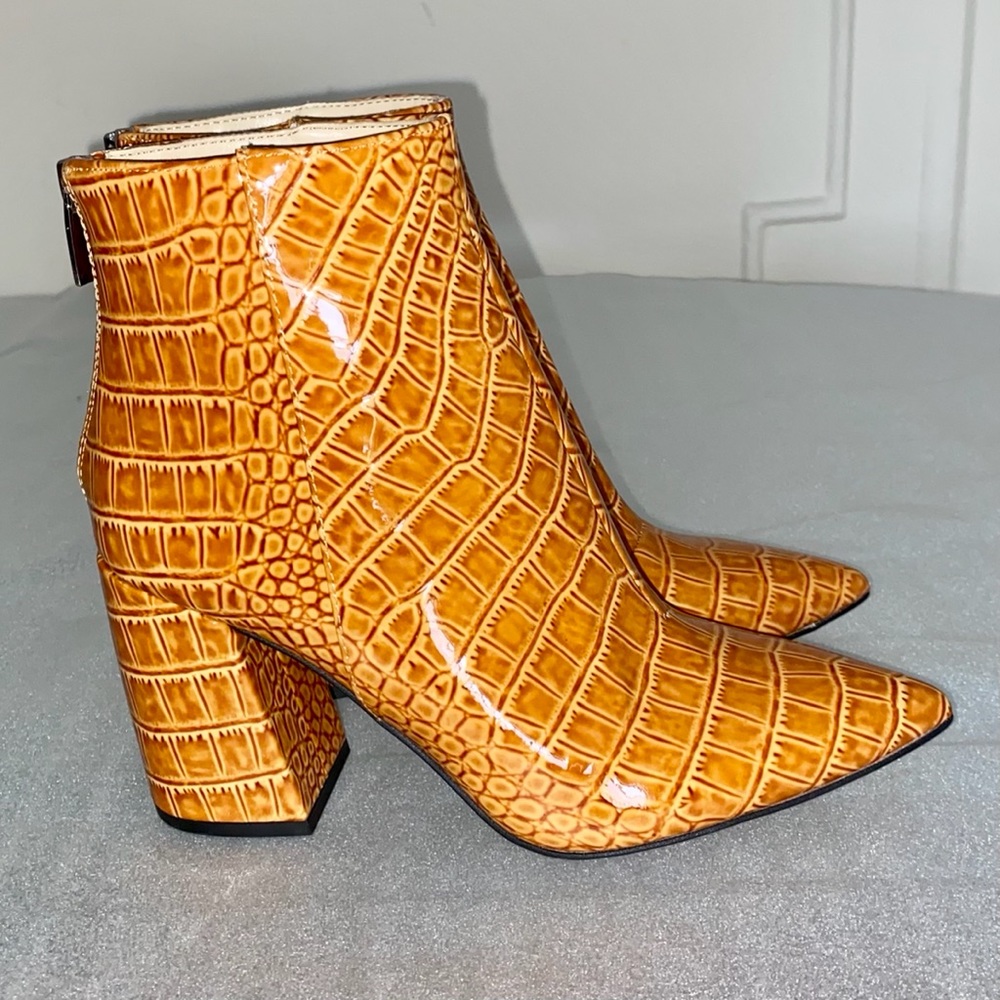 Croc-embossed booties NEW